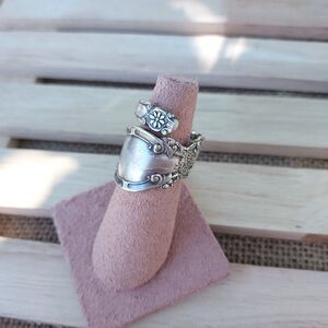 Upcycled Stainless Steel Spoon Ring – Vintage Floral Scroll Design Size 6